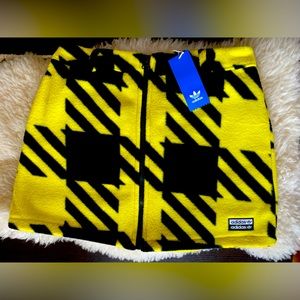 Black and yellow adidas skirt